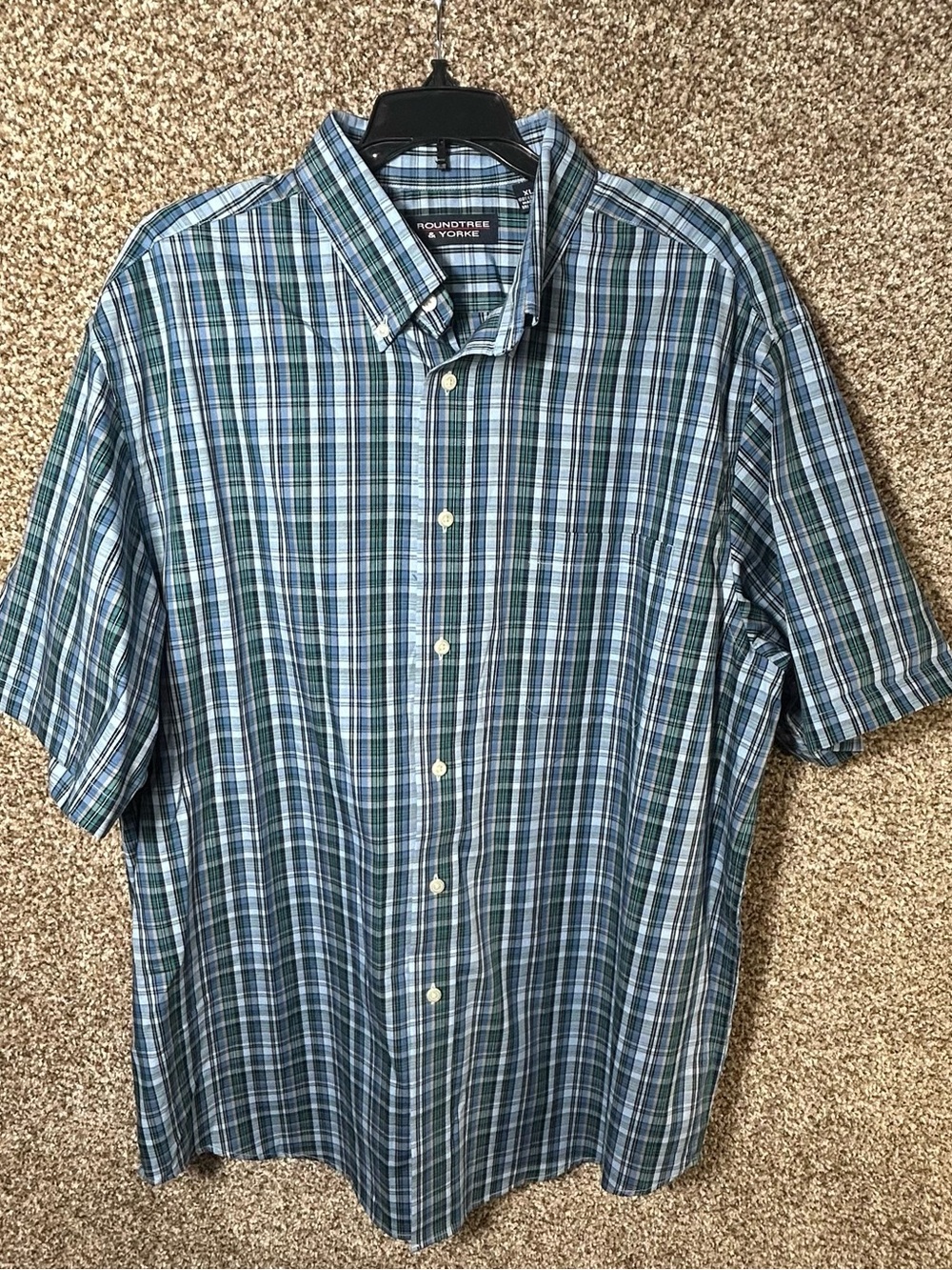 Roundtree & Yorke Blue and Green Plaid Short-Sleeve Button-Down Shirt